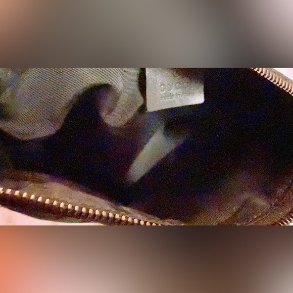 Vintage Black on Black GUCCI Monogram Pochette - Picture 3 of 7